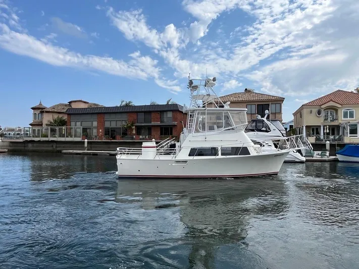 Caliente Yacht Photos Pics 