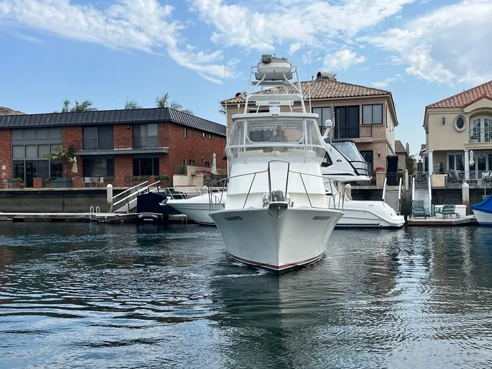 Caliente Yacht Photos Pics 