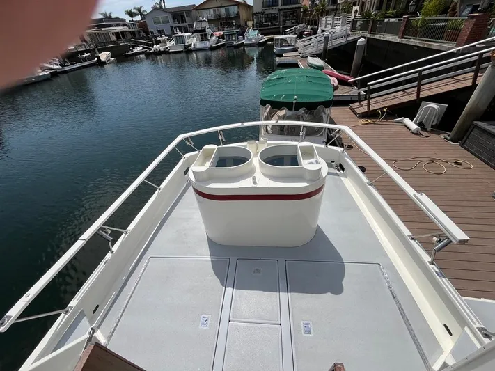 Caliente Yacht Photos Pics 