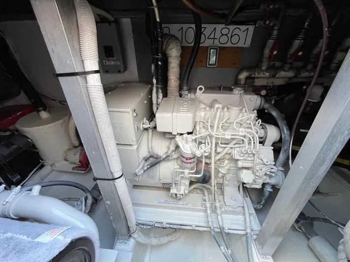 Caliente Yacht Photos Pics 