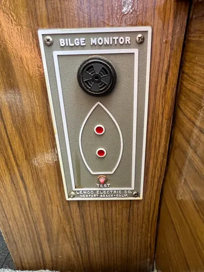 Caliente Yacht Photos Pics 