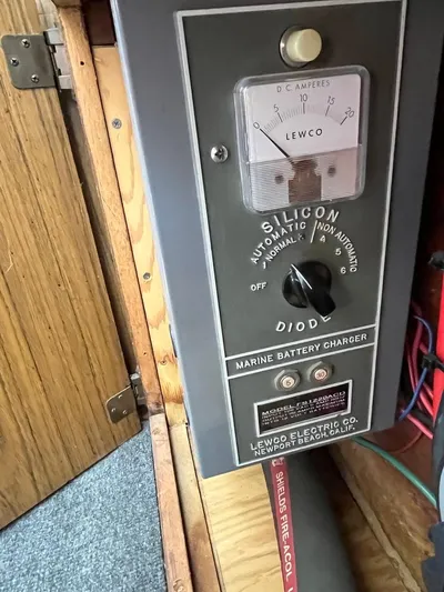 Caliente Yacht Photos Pics 