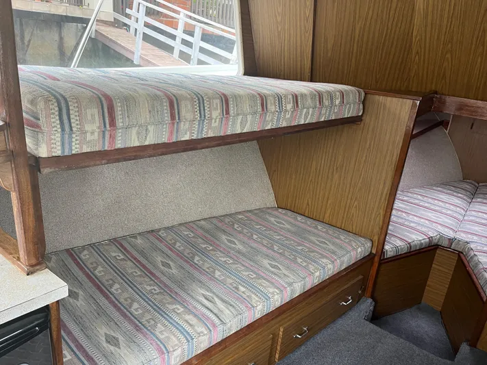 Caliente Yacht Photos Pics 