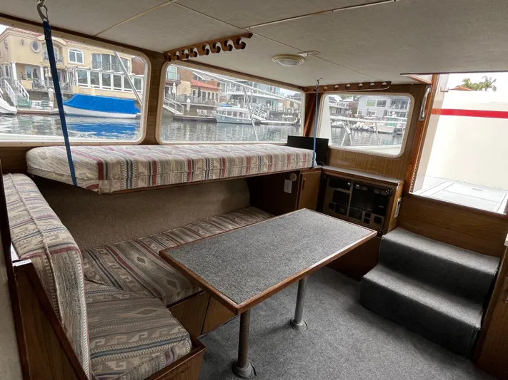 Caliente Yacht Photos Pics 