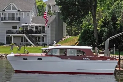 Chris-Craft Sedan