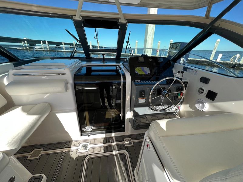 2005 Tiara Yachts 3200 Open