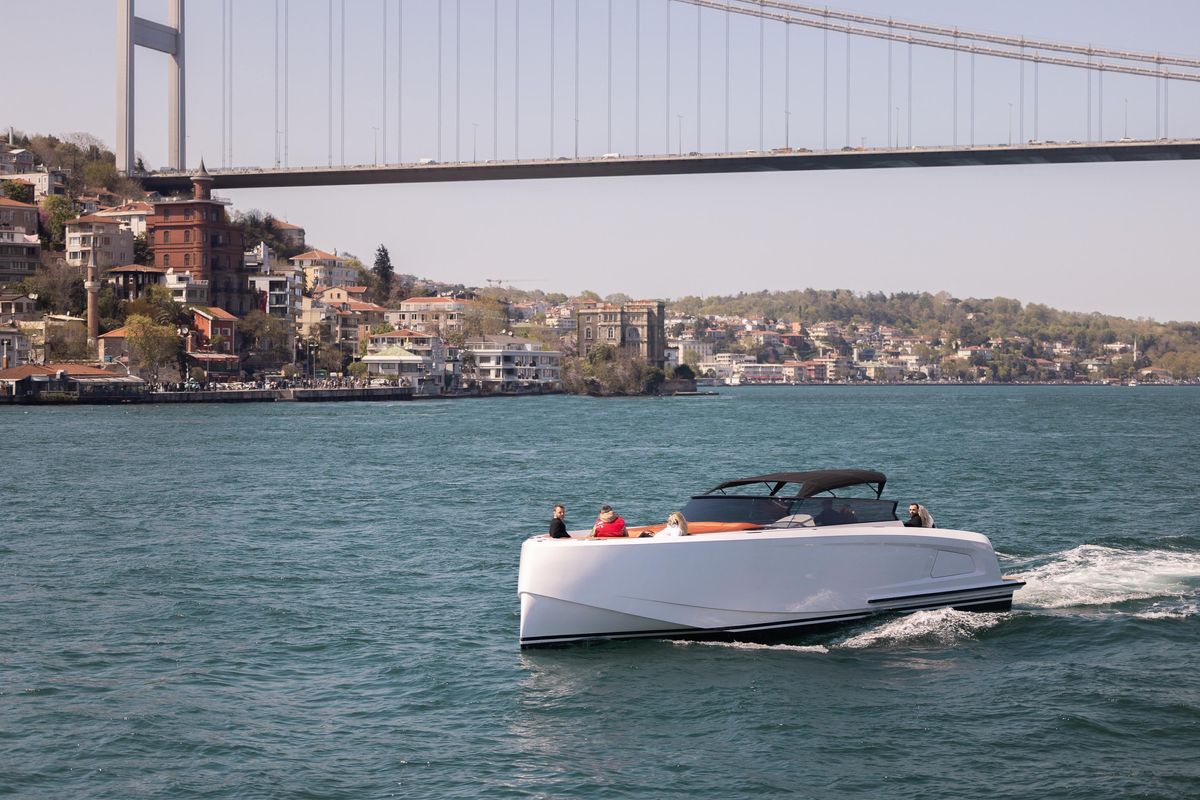 2021 Vanquish Yachts 44 