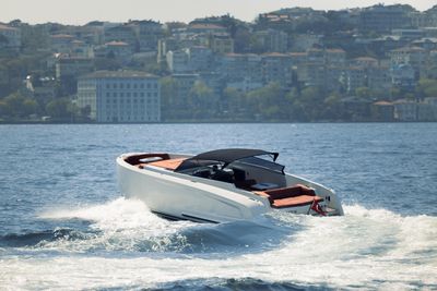 Yacht