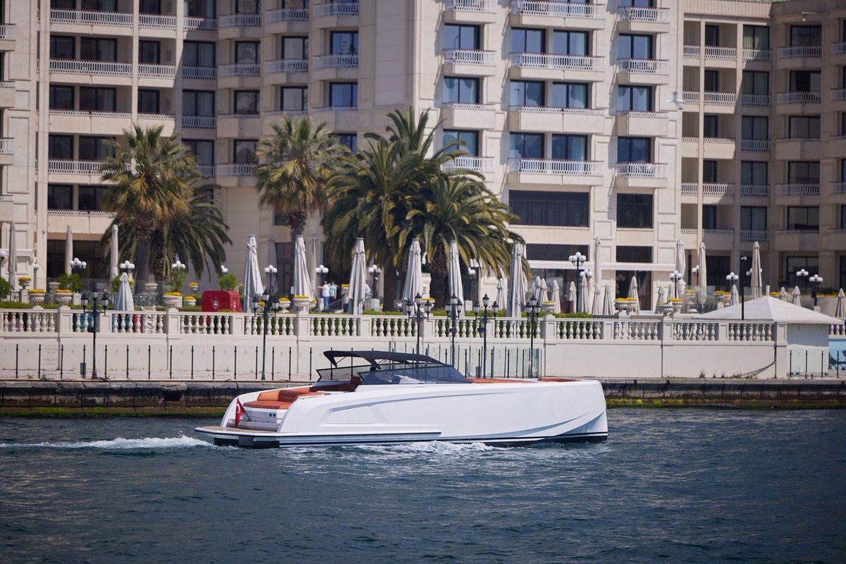 2021 Vanquish Yachts 44 