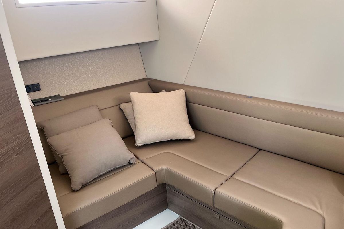 2021 Vanquish Yachts 44 