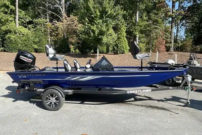 Crestliner XFC 179