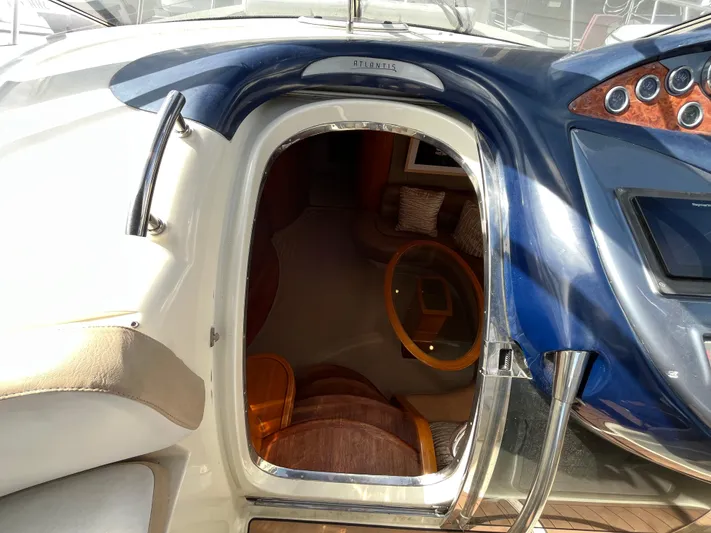 La Dolce Vita Yacht Photos Pics 