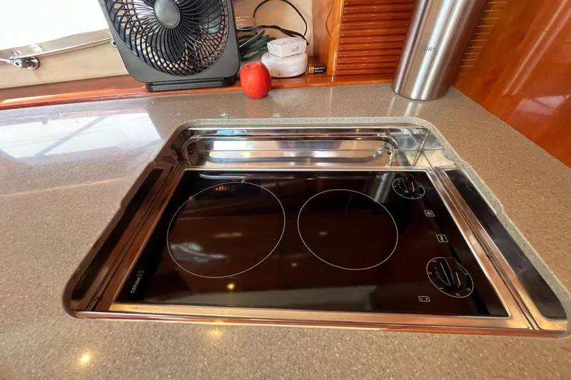 La Dolce Vita Yacht Photos Pics 