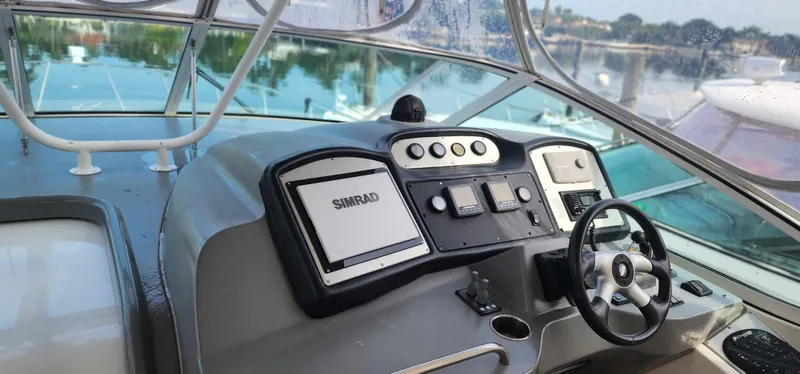 Sandy Feet Yacht Photos Pics 