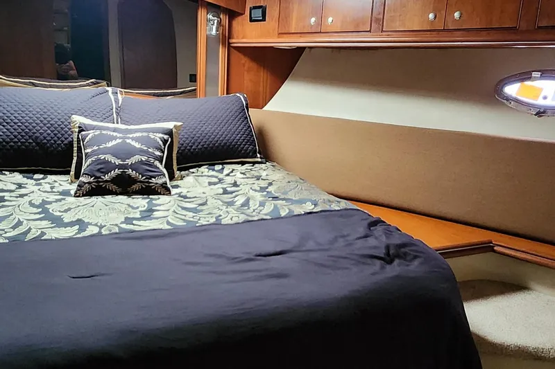 Sandy Feet Yacht Photos Pics 