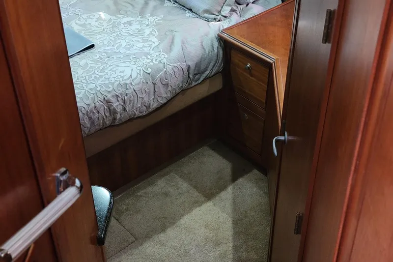 Sandy Feet Yacht Photos Pics 