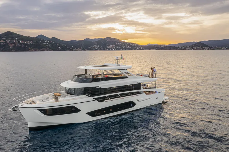  Yacht Photos Pics Absolute Navetta 75  Yachting Partners Malta