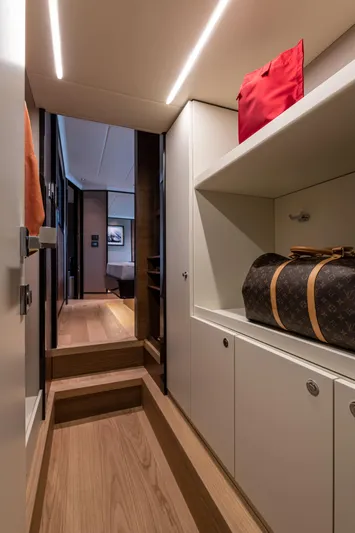  Yacht Photos Pics Absolute Navetta 75  Yachting Partners Malta