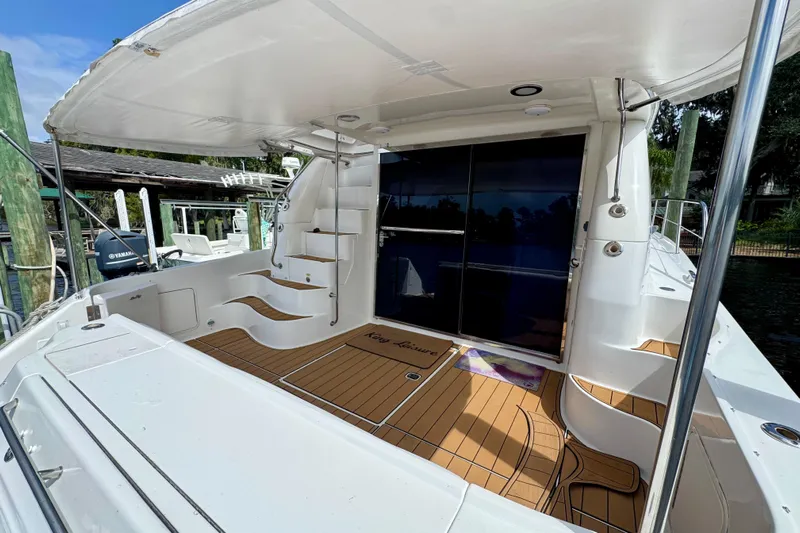 King Leisure Yacht Photos Pics 2002 Sea Ray 480 Sedan Bridge yacht with spacious deck and elegant design.