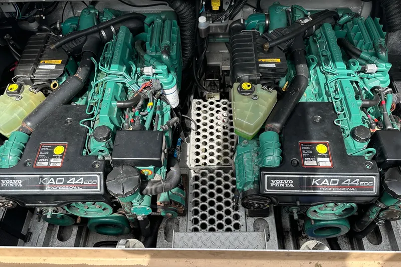 Blue Heron Yacht Photos Pics Twin Volvo Penta KAD 44 engines in a 2003 Coastal Craft 320 Cruiser.