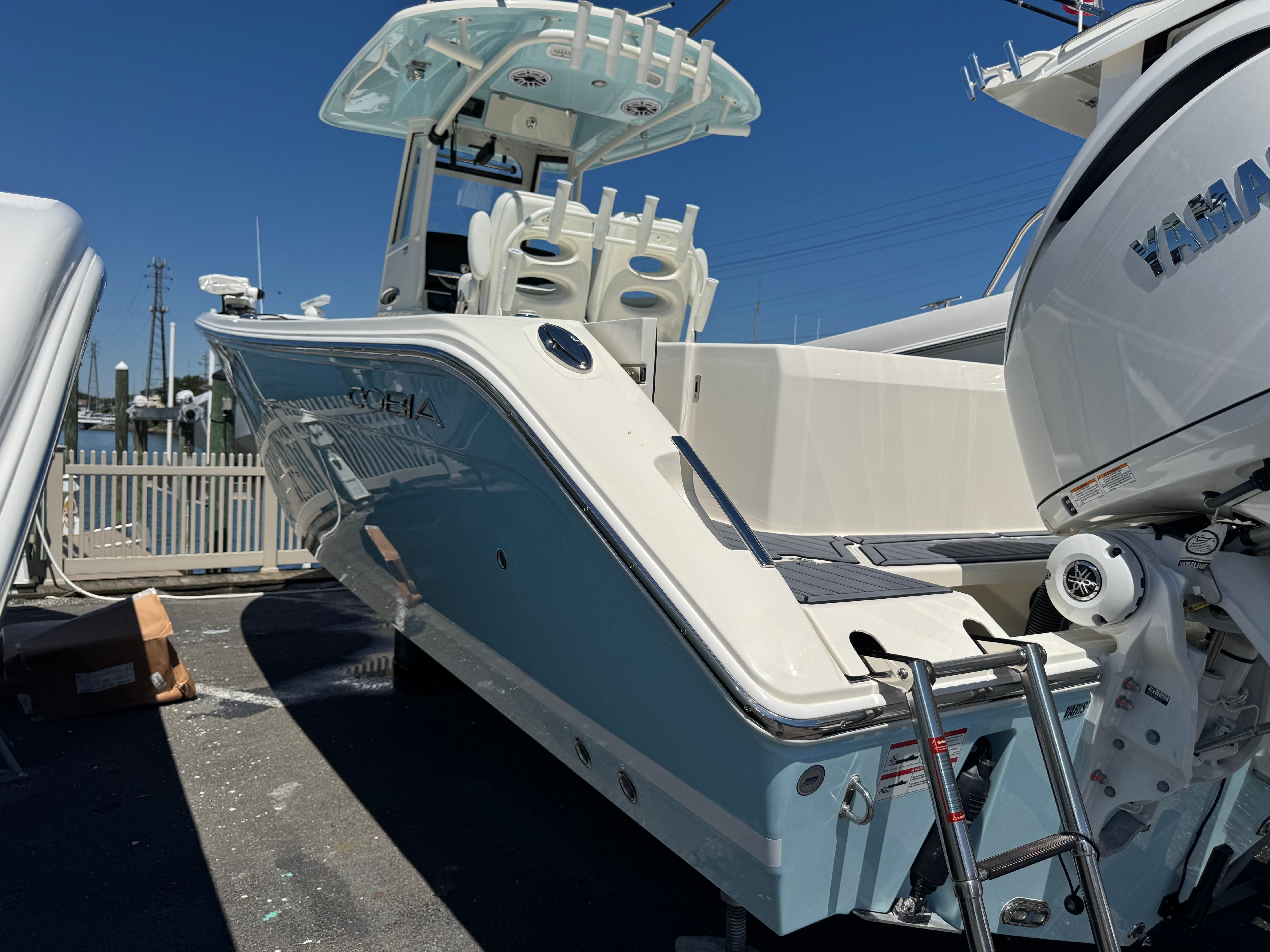 2026 COBIA 285 CC - Image 3