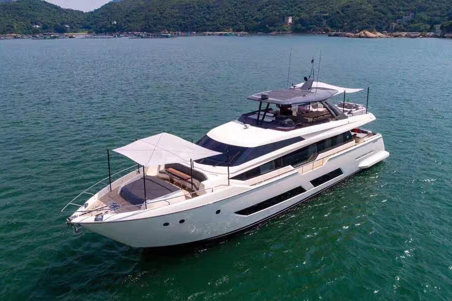 Ferretti Yachts 850