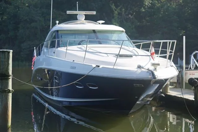 L' Aventura Yacht Photos Pics 