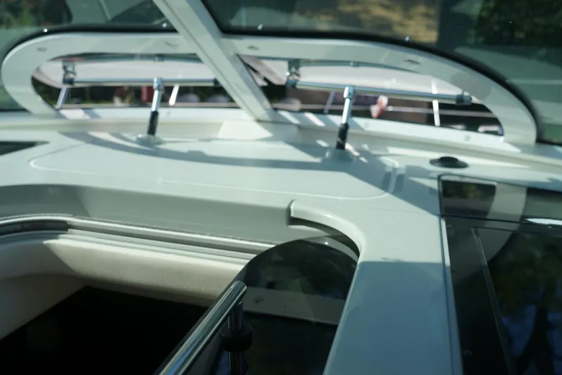 L' Aventura Yacht Photos Pics 2010 Sea Ray 470 Sundancer yacht deck with sleek design and modern features.