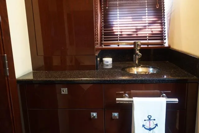 L' Aventura Yacht Photos Pics Luxurious bathroom interior of 2010 Sea Ray 470 Sundancer yacht.