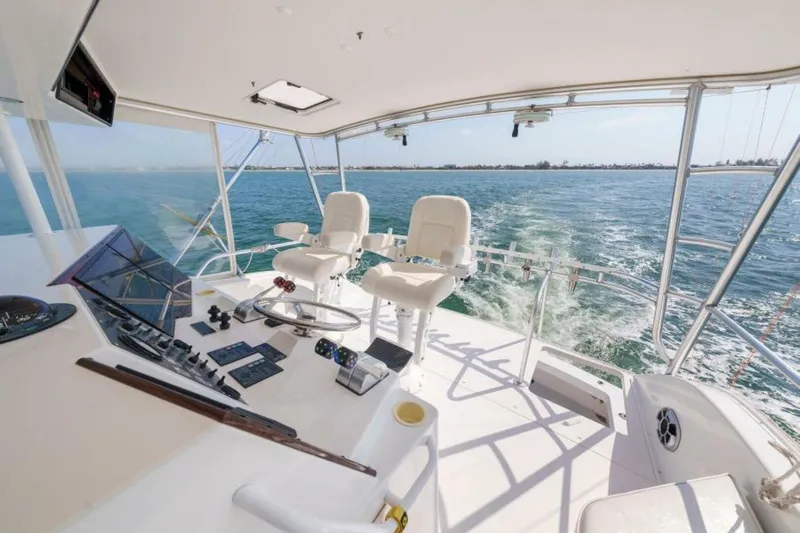 Pura Vida Yacht Photos Pics 2000 Viking 50 Convertible