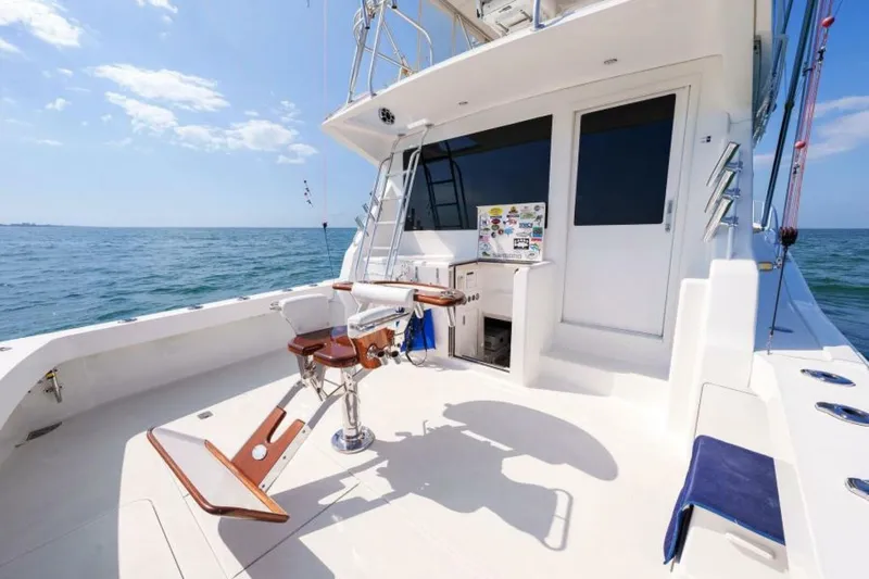 Pura Vida Yacht Photos Pics 2000 Viking 50 Convertible