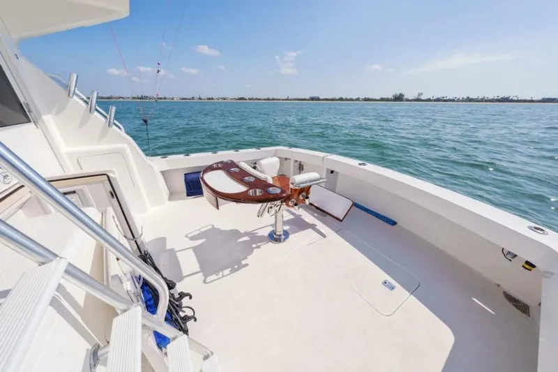 Pura Vida Yacht Photos Pics 2000 Viking 50 Convertible