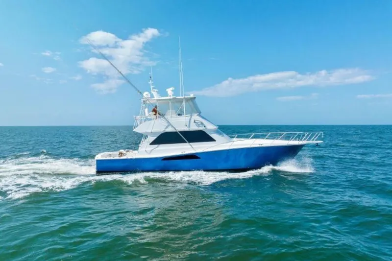 Pura Vida Yacht Photos Pics 2000 Viking 50 Convertible