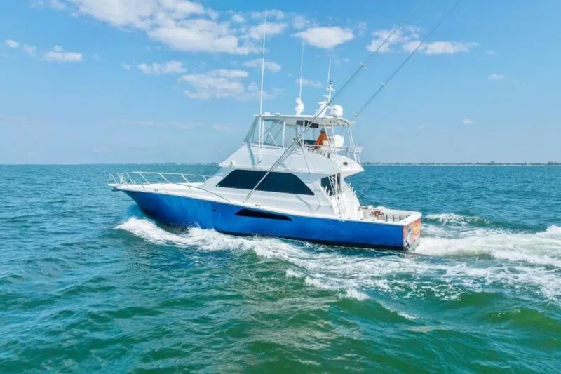 Pura Vida Yacht Photos Pics 2000 Viking 50 Convertible