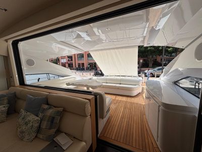 Yacht