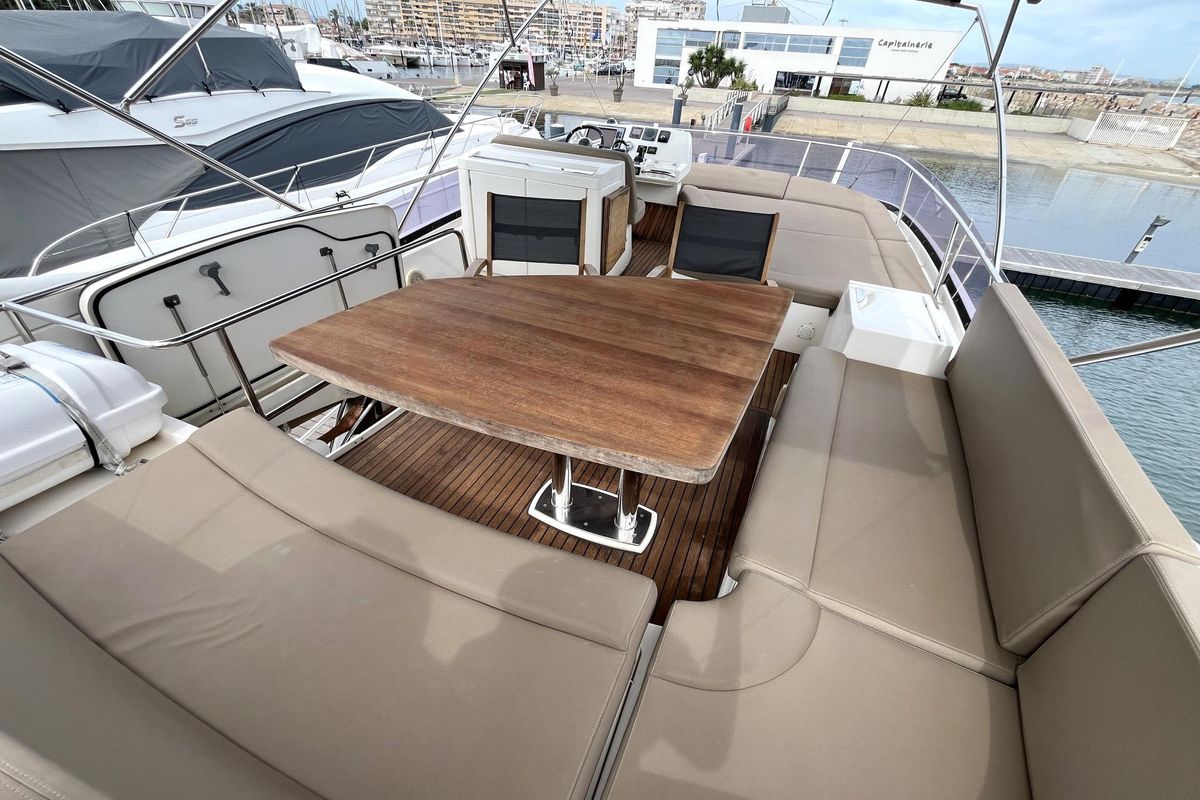 2011 Prestige 49 