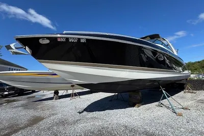 Formula 350 Crossover Bowrider