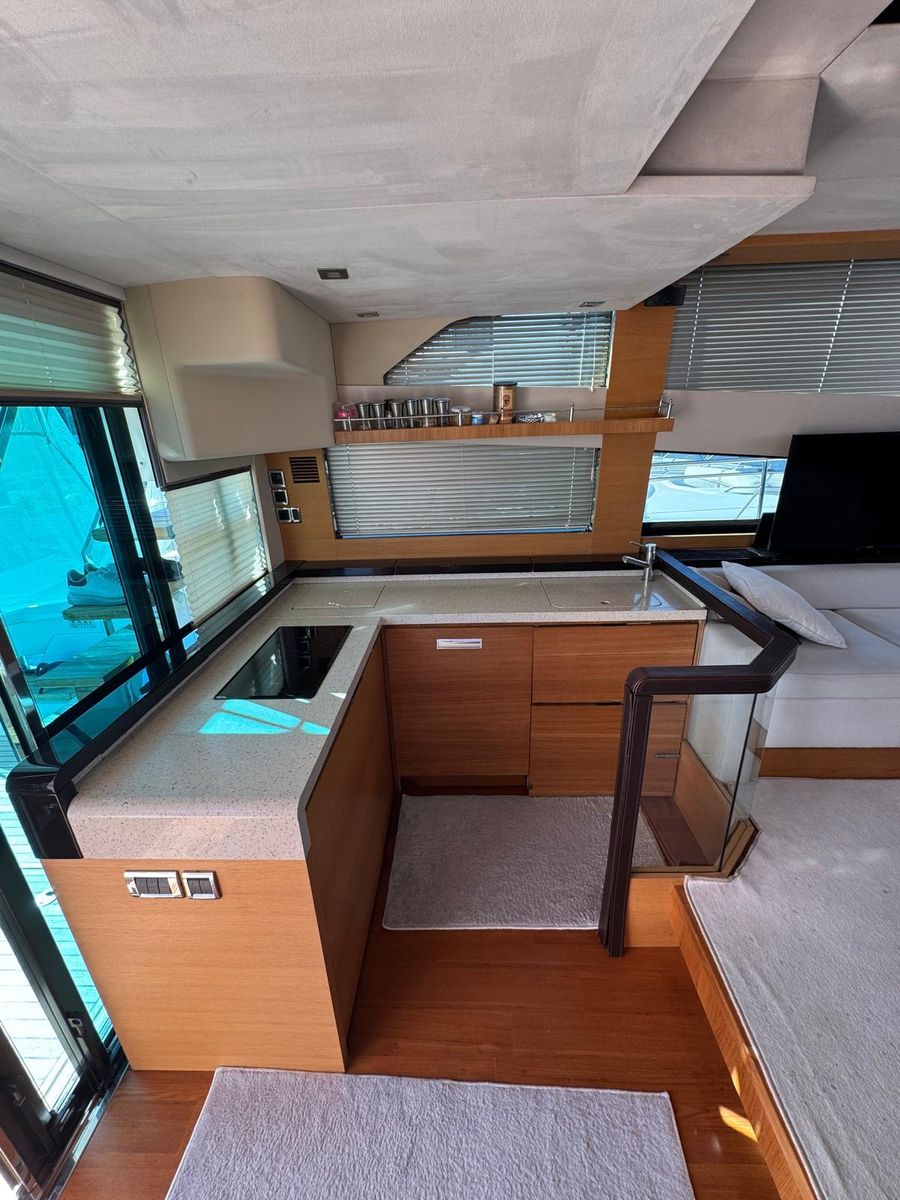 2013 Fairline 50 