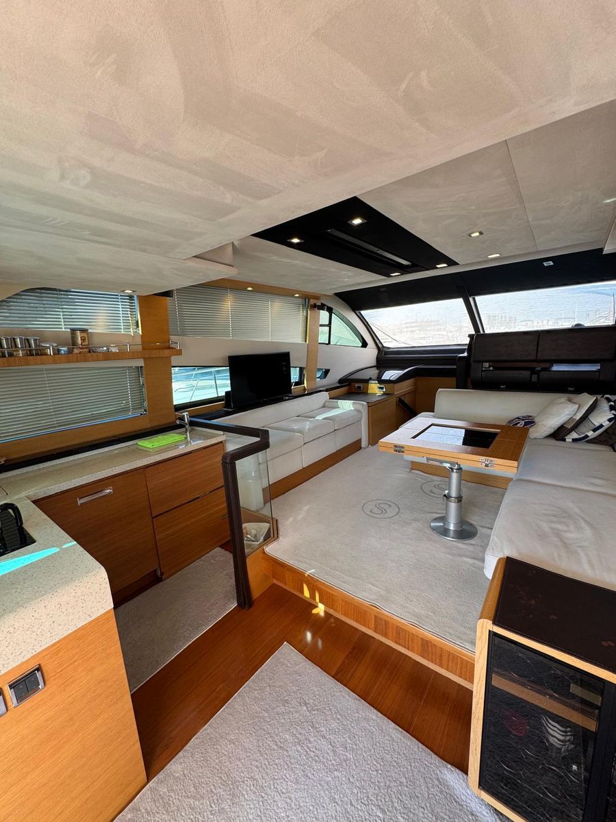 2013 Fairline 50 