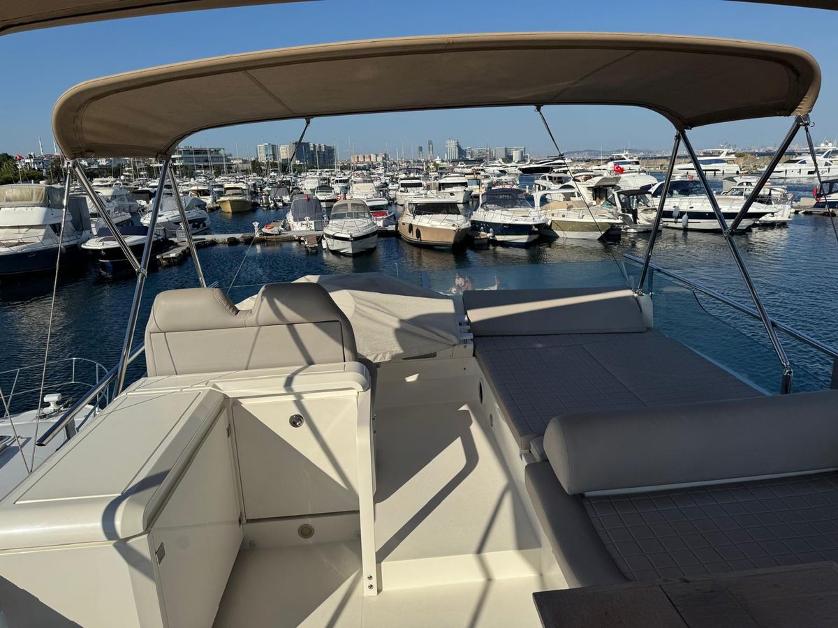 2013 Fairline 50 