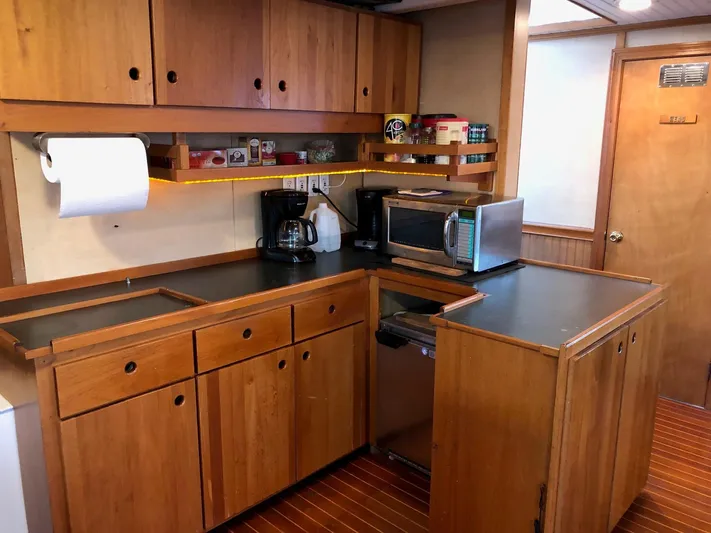 Mystic Yacht Photos Pics 