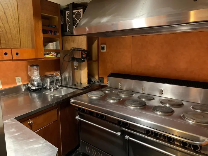 Mystic Yacht Photos Pics 