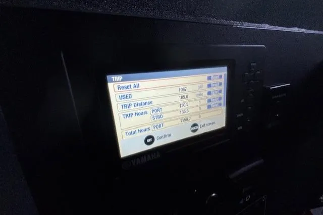 Uno Yacht Photos Pics Yamaha display showing trip data on a 2012 Jaxoncraft Custom Hardtop boat.