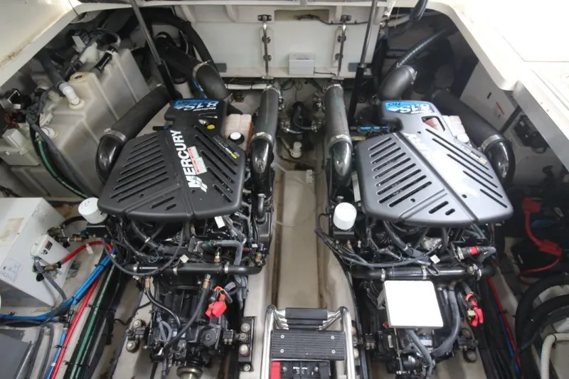  Yacht Photos Pics 2006 SEA RAY 44 SUNDANCER - Image 37