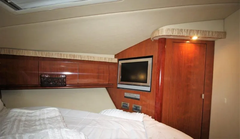  Yacht Photos Pics 2006 SEA RAY 44 SUNDANCER - Image 29