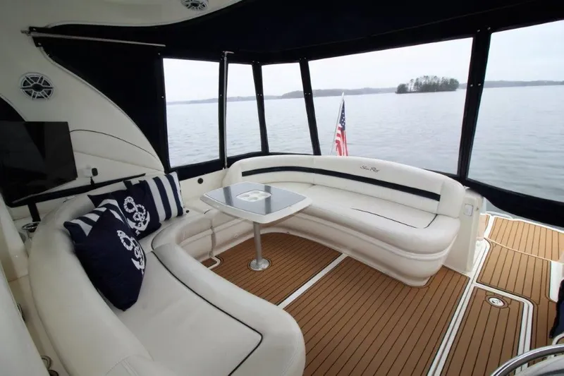  Yacht Photos Pics 2006 SEA RAY 44 SUNDANCER - Image 10