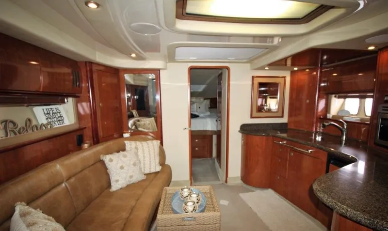  Yacht Photos Pics 2006 SEA RAY 44 SUNDANCER - Image 24