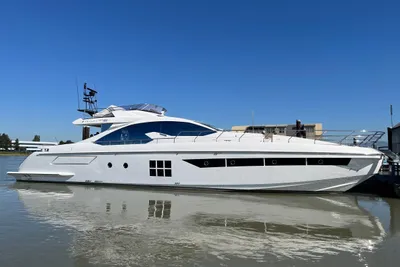 Azimut 77S