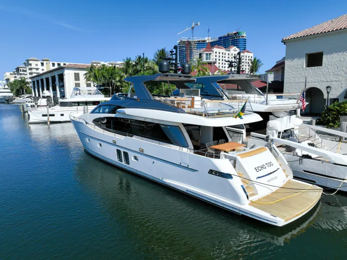 Echo Too Yacht Photos Pics 