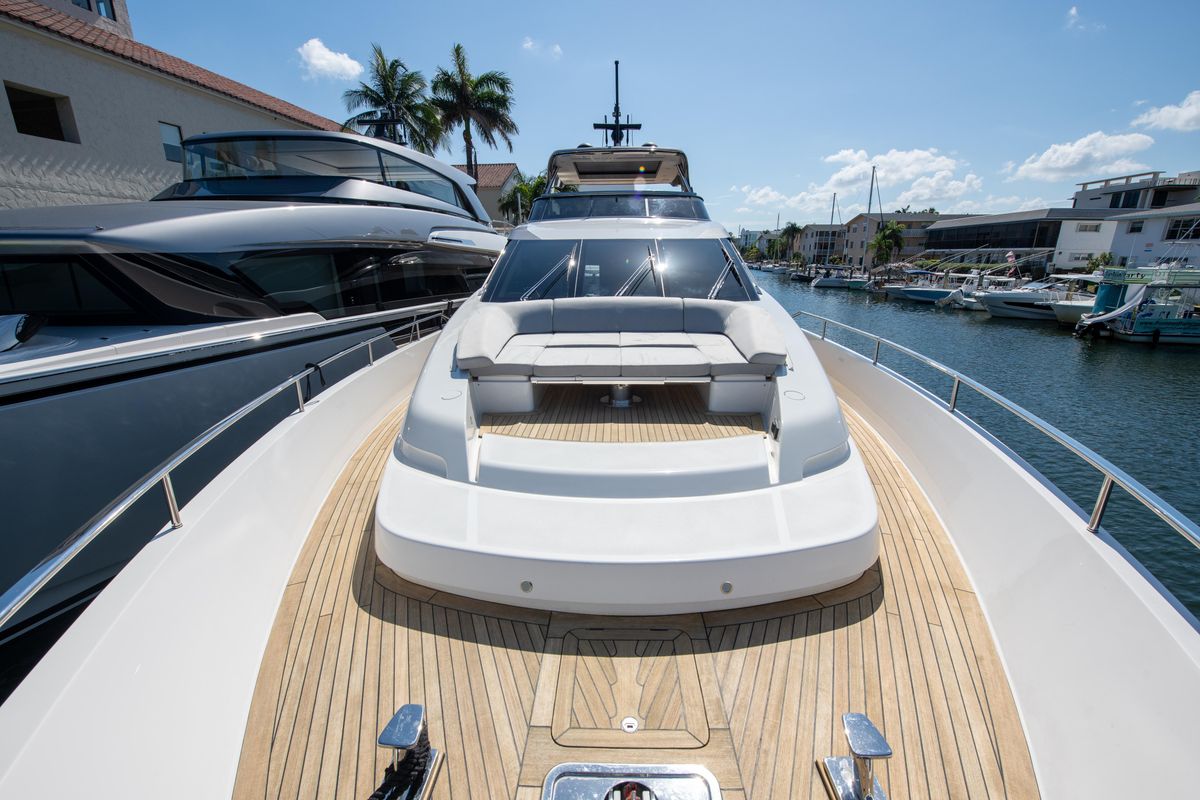 2022 Sanlorenzo 78 